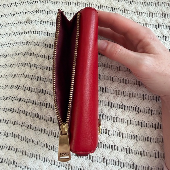 FOSSIL Red Preston Flip Snap Bi-Fold Long Three Tone Leather Zip Wallet - Picture 8 of 13